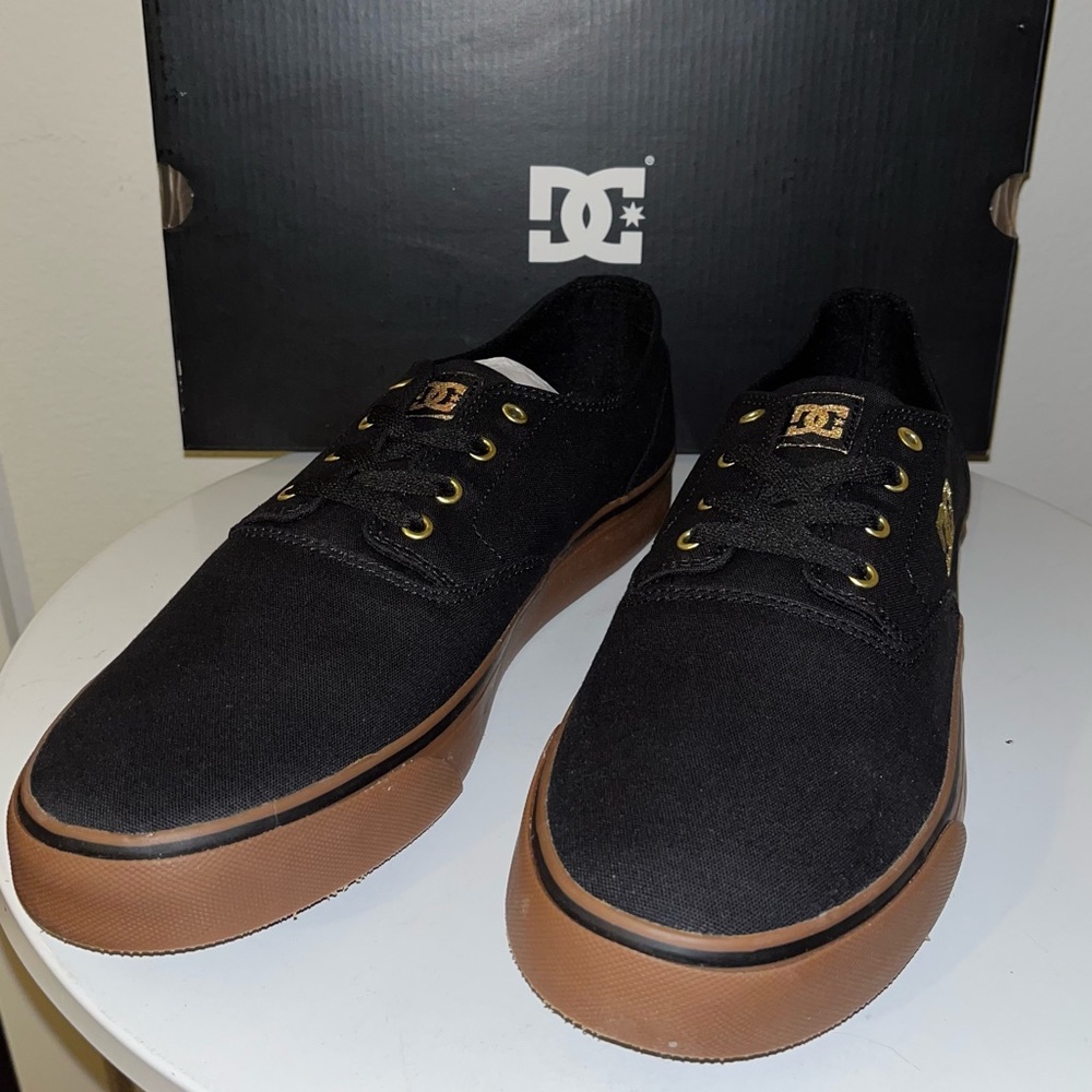 Brand new DC shoes black/brown/gold Flash 2 TX MX skateboarding sneakers lace up